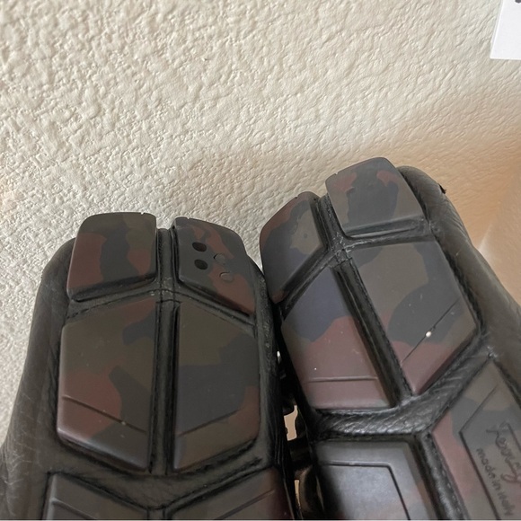 Salvatore Ferragamo Grand Prix Pebbled Leather Driver Loafer - Picture 8 of 9